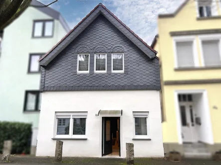 Straßenansicht - Haus kaufen in Herford - Stadtleben im historischen Gewand!