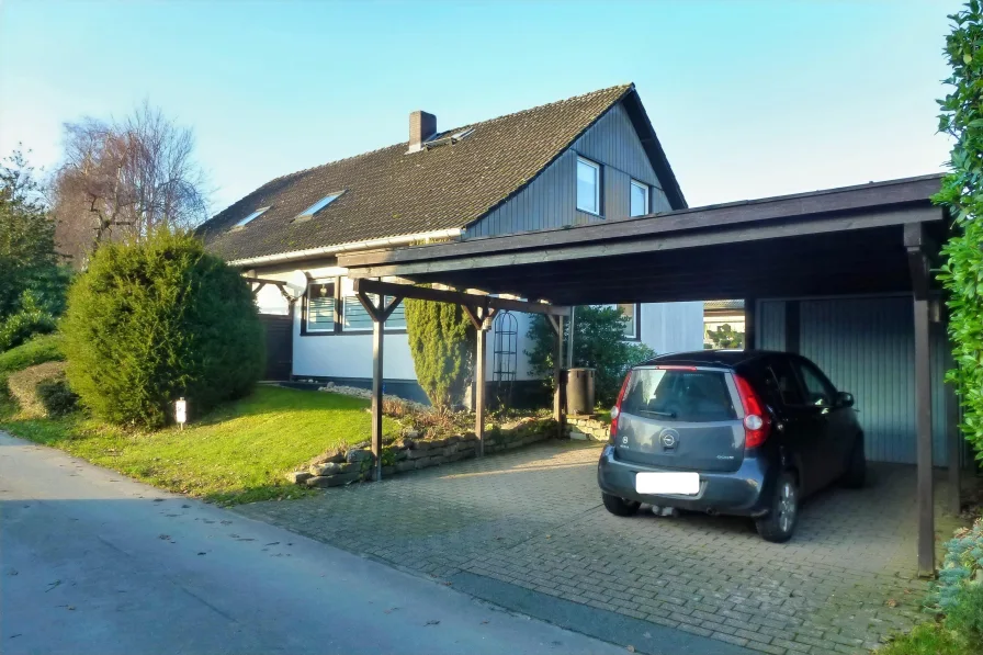 Carport - Haus kaufen in Rödinghausen - Schönes Haus in Schwenningdorf....