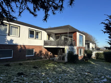 Gartenansicht - Haus kaufen in Vlotho - Phantastische Aussicht - Einfamilienhaus im Grünen