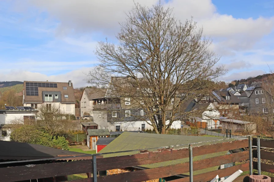 2963014k OG Aussicht vom Balkon