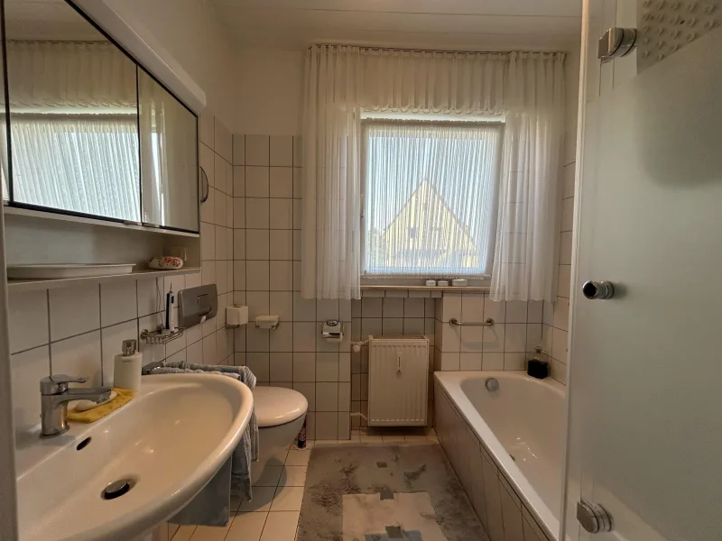 Badezimmer im EG 