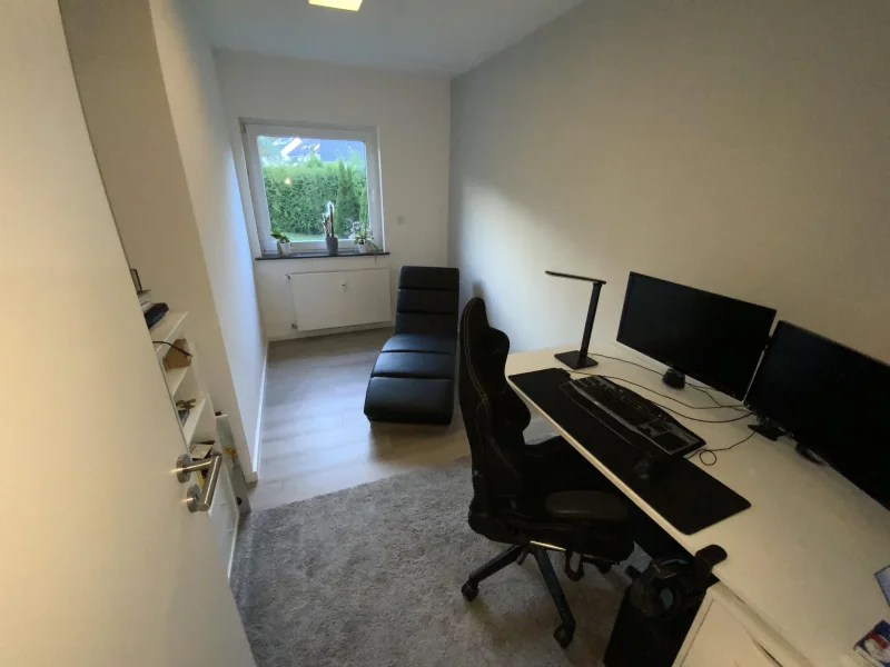 Büro / Zimmer