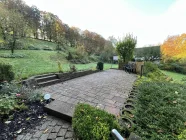 Terrasse mit Blick auf den eigenen Wald