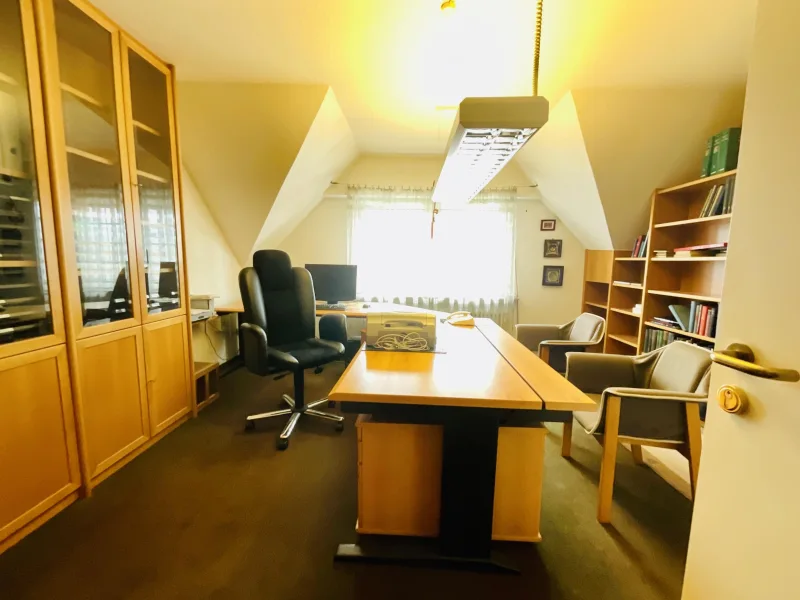Büro / Zimmer Dachgeschoss