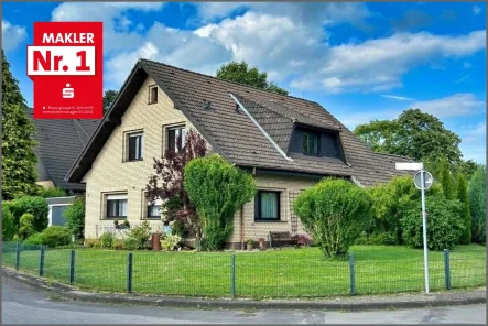 Straßenansicht - Haus kaufen in Lippetal - Entspannt auf einer Ebene Wohnen - Mehrgenerationen-haus in Lippetal - Oestinghausen