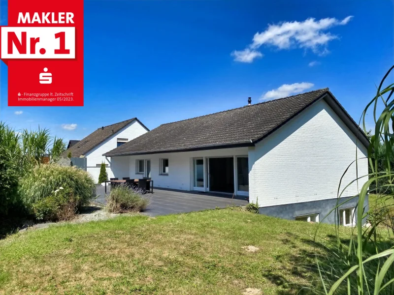 Gartenansicht - Haus kaufen in Soest - Soest - großzügig auf einer Ebene wohnen in einem "Bungalow" samt  Einliegerwohnung im Souterrain