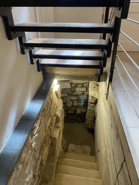 Treppe / Zugang in den Keller