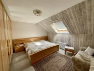 Schlafzimmer DG