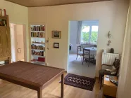 Wohnzimmer / Blick ins Esszimmer / EG