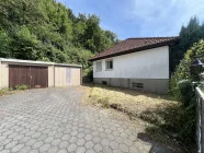 Garage + Stellplatz 