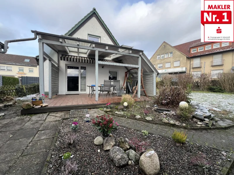 Terrasse mit Garten - Haus kaufen in Menden - Einfamilienhaus mit Doppelgarage und Terrasse