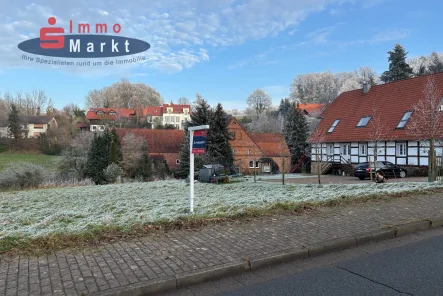 Baugrundstück (bebautes Grundstück auf der Südseiteeite) - Grundstück kaufen in Lübbecke - Ein schöner Platz zum Bauen!