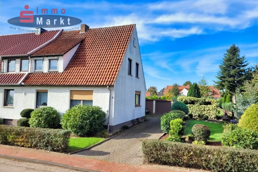 Straßenansicht - Haus kaufen in Preußisch Oldendorf - Großes Glück für die kleine Familie!