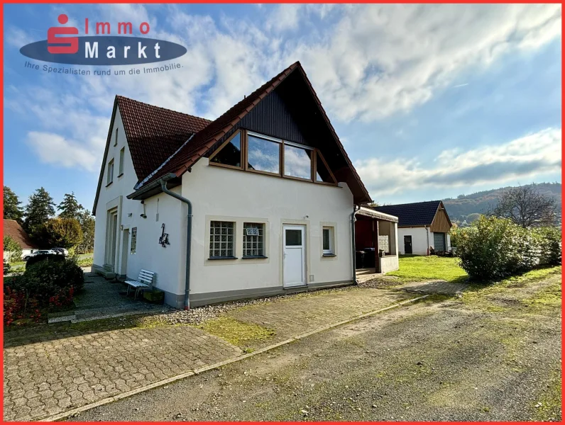 Hausansicht  - Haus kaufen in Hille - Großzügiges Einfamilienhaus