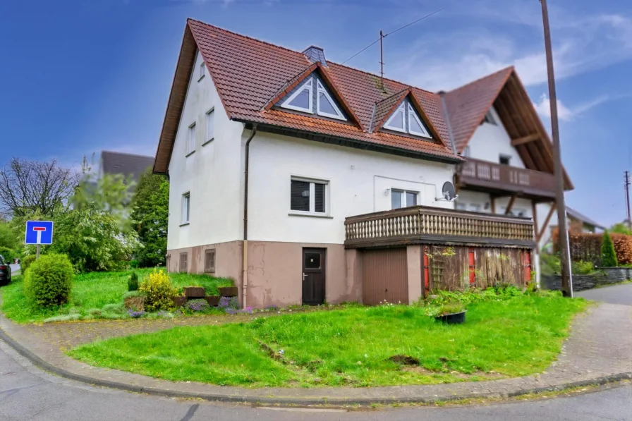 Außenansicht - Haus kaufen in Wenden - Gelegenheit für Handwerker