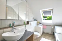 Badezimmer Wohnung Dachgeschoss