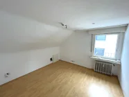 Zimmer Dachgeschoss rechts