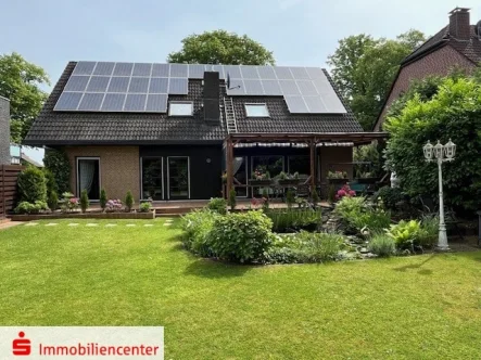 Rückansicht - Haus kaufen in Dorsten - Fit für die Zukunft mit PV-Anlage und Wärmepumpe!