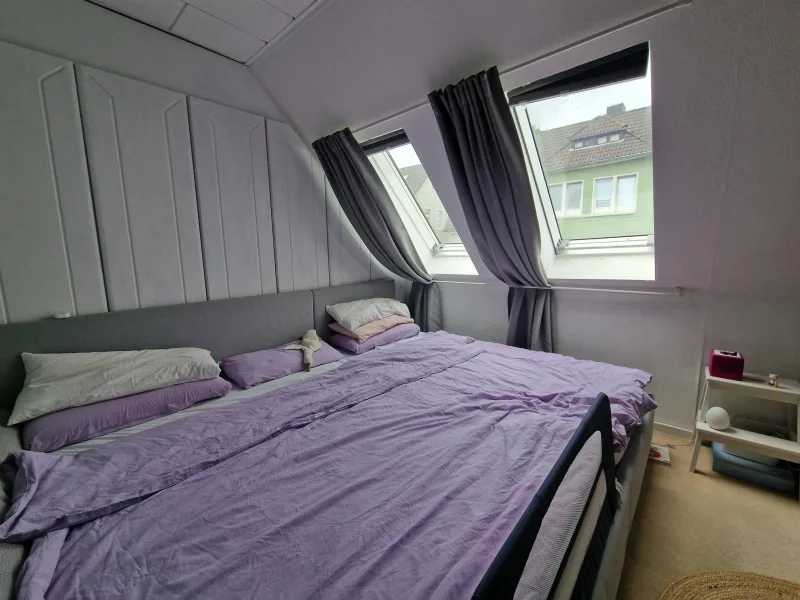 Schlafzimmer Blick 1