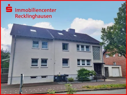 Titelbild - Haus kaufen in Oer-Erkenschwick -  Wohnen im Doppelpack mit der ganzen Familie!