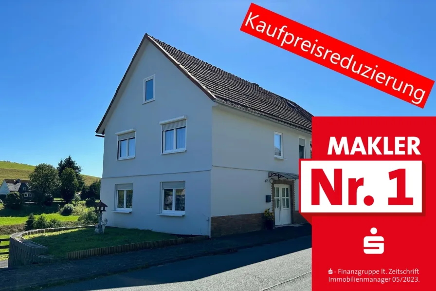 Kaufpreisreduzierung - Haus kaufen in Erndtebrück - Einfamilienhaus mit drei Garagen in Erndtebrück-Birkelbach