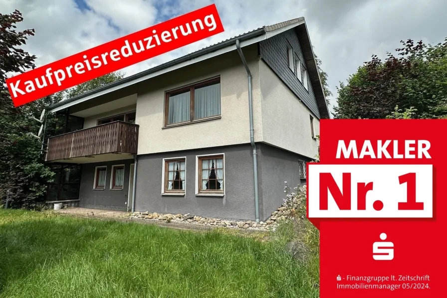 Ansicht von der Straße - Haus kaufen in Erndtebrück - Einfamilienhaus in ruhiger Lage von Erndtebrück