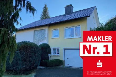 Außenansicht - Haus kaufen in Bad Laasphe, Feudingen - Einfamilienhaus mit großzügigem Grundstück!