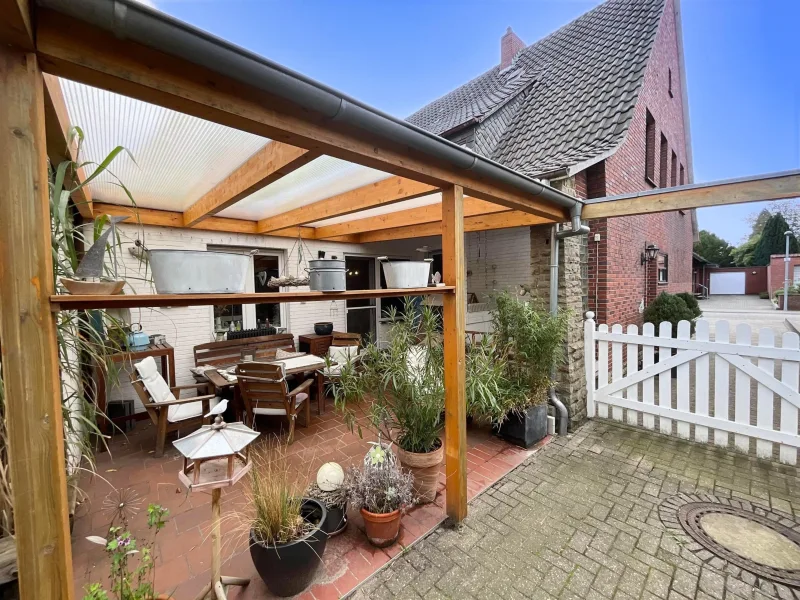 Überdachte Terrasse