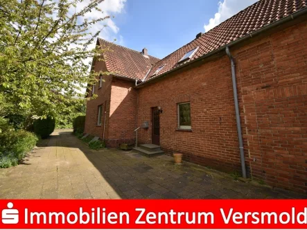 Einfahrt - Haus kaufen in Versmold - Großzügiges Einfamilienhaus