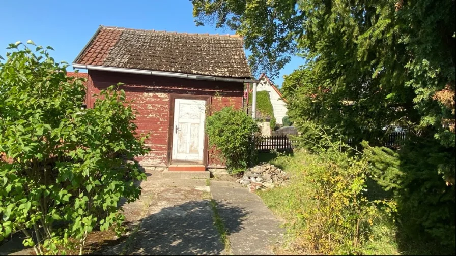 Garten mit Gartenhaus