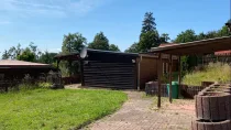 Garten mit Bungalow