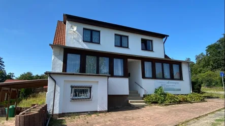 Einfamilienhaus Außenansicht - Haus kaufen in Thale - Wohnen und Vermieten – Ihre Chance!