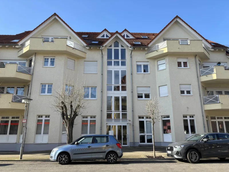 Hausansicht - Wohnung kaufen in Halberstadt - Ruhige Wohnung mit Tiefgaragenstellplatz