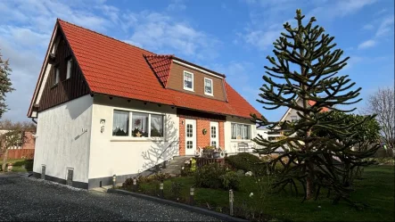 Außenansicht - Haus kaufen in Harzgerode - Familienidyll mit großem Garten