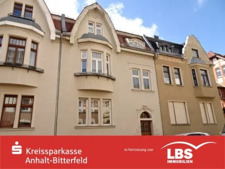 Foto-Vorderansicht - Haus kaufen in Köthen - Wohnen mit Charme!