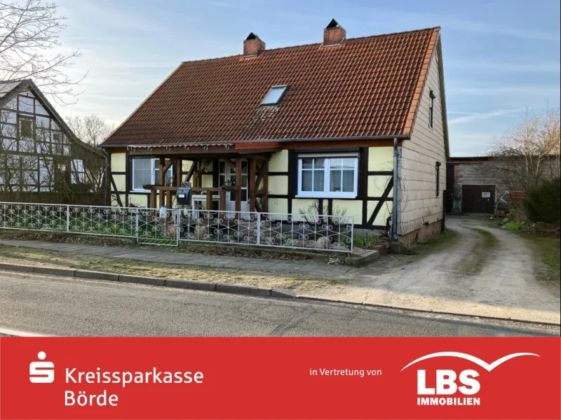 Strassenansicht - Haus kaufen in Everingen - Ihr eigener kleiner Hof!