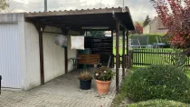 Carport und Garage