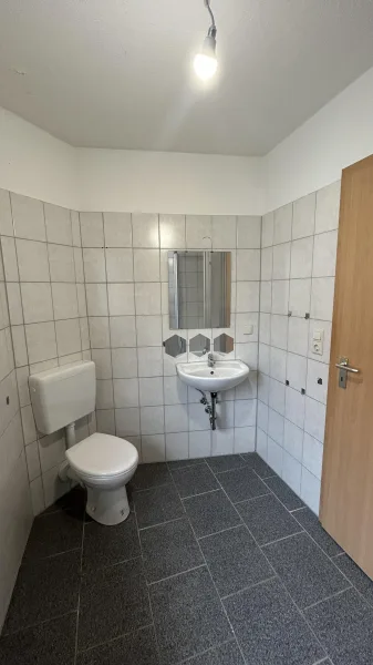 Badezimmer/WC Nebengebäude