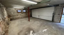 Doppelgarage im Nebengebäude