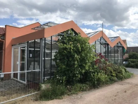 westlicher Glasanbau - Laden/Einzelhandel kaufen in Roßwein - Ehemaliger Blumenladen/Umnutzung zu EFH