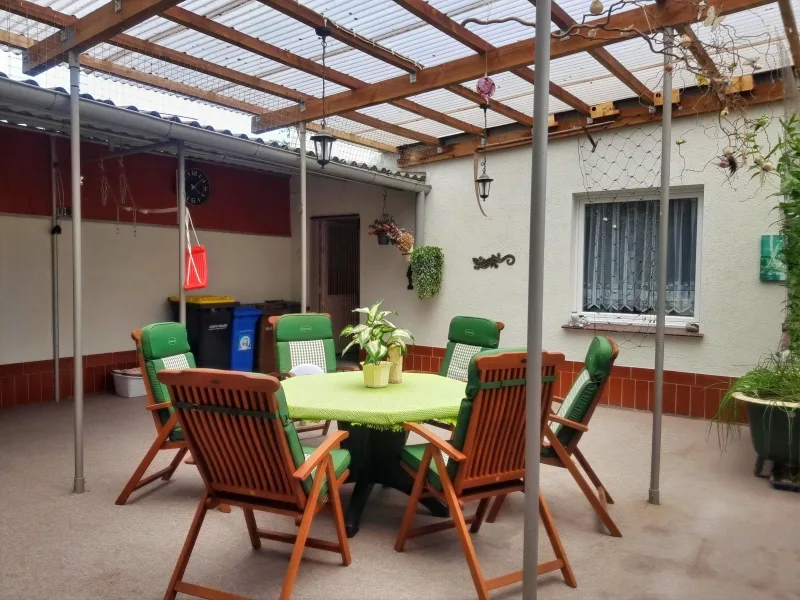 Überdachte Terrasse