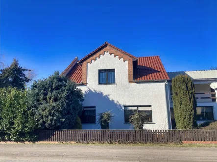 Einfamilienhaus - Haus kaufen in Bismark - Großes Haus & Grundstück auf dem Land