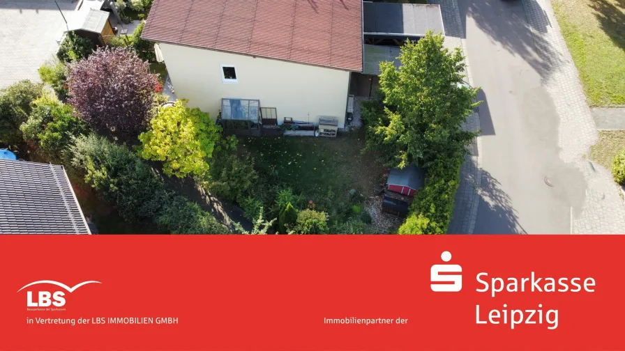Grundstück - Haus kaufen in Leipzig - Wohntraum mit Garten und Kamin