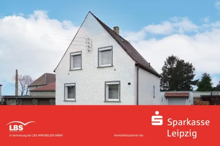 Ansicht Straße - Haus kaufen in Schkeuditz - Solides Einfamilienhaus mit Gestaltungsspielraum