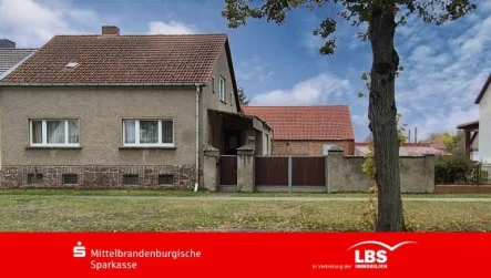 Straßenansicht - Haus kaufen in Großwoltersdorf - Entdecken Sie Ihr neues Zuhause!