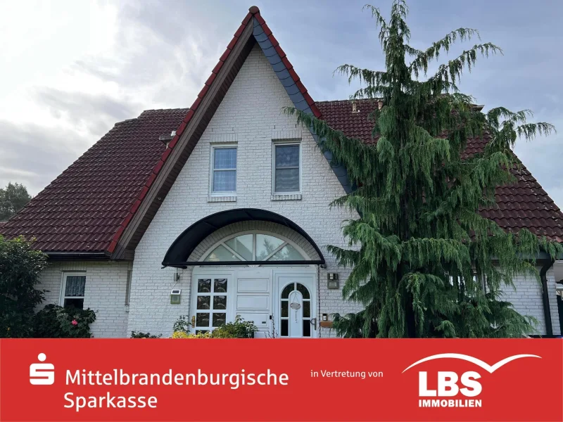Vorderansicht - Haus kaufen in Heidesee - Wohntraum für Familien: Hier ist Platz zum Leben!