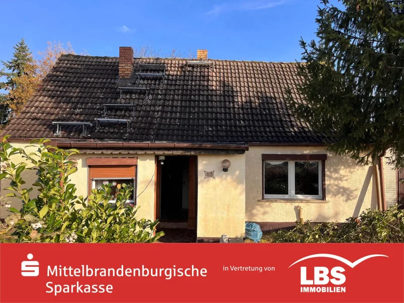 Außenansicht - Haus kaufen in Wiesenburg - Einfamilienhaus im Dornröschenschlaf