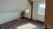 Wohnzimmer-Wohnung rechts OG