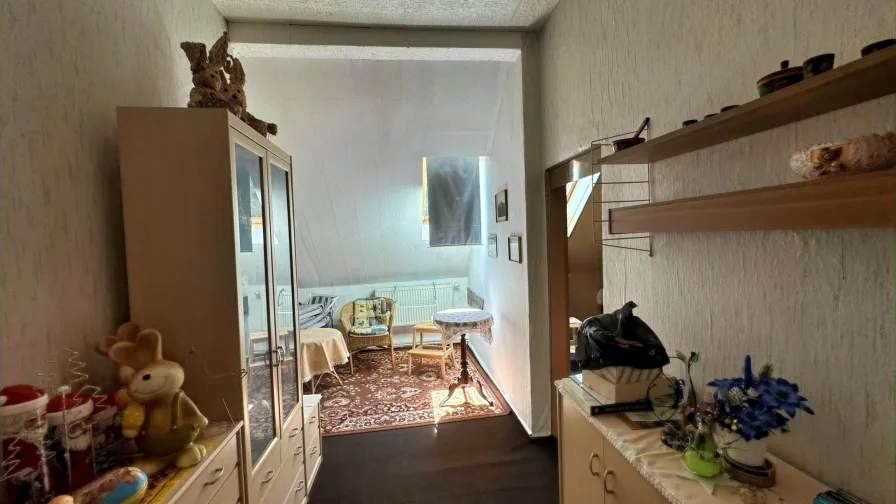 Durchgangszimmer OG