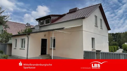 Blick vom Hof - Haus kaufen in Nuthetal - Einfamilienhaus mit ländlicher Idylle!